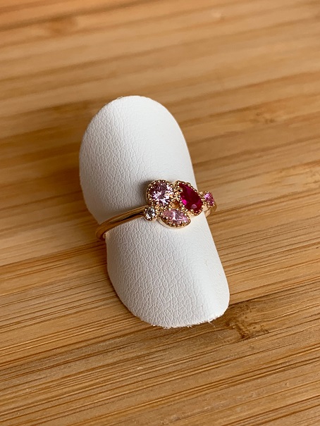 Bague en plaqué or jaune et zircons de couleur