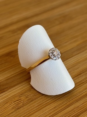 Bague or jaune 18 carats multi diamants 0.19ct