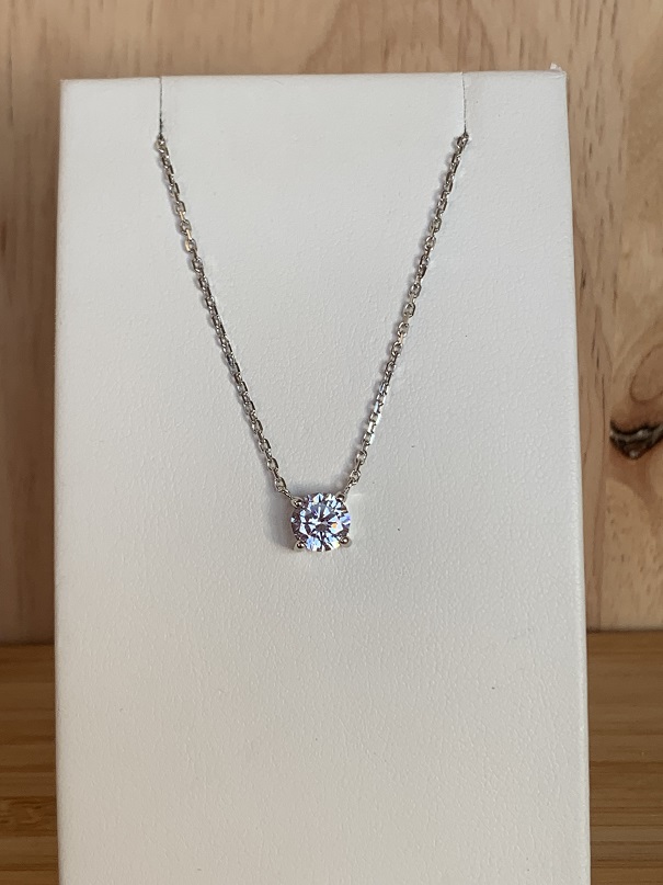 Collier argent rhodié avec zircon de 6 mm